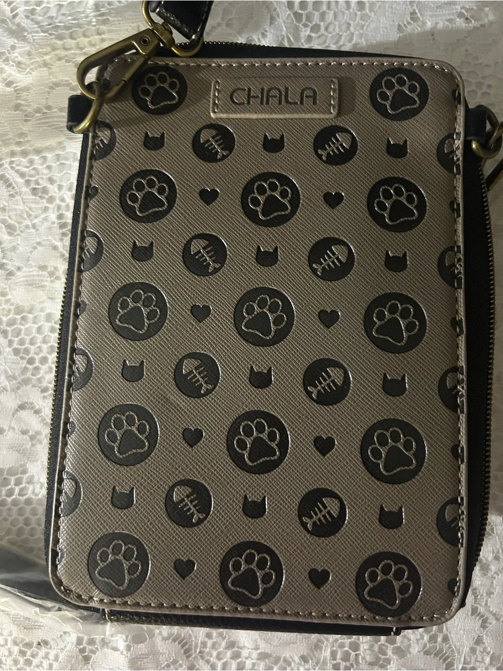 Chala Taupe Cat Appliqué Zip Around Wallet